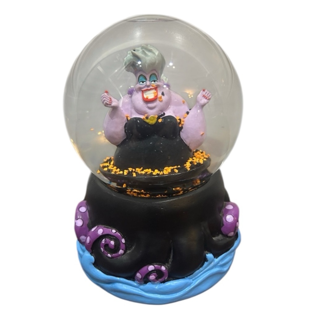 Disney Ursula Snow Globe, plays music